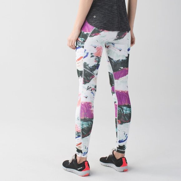 Lululemon Speed Tight III *All Full-On Luxtreme Pigment Wave Multi / Black sz 2 - Picture 1 of 10